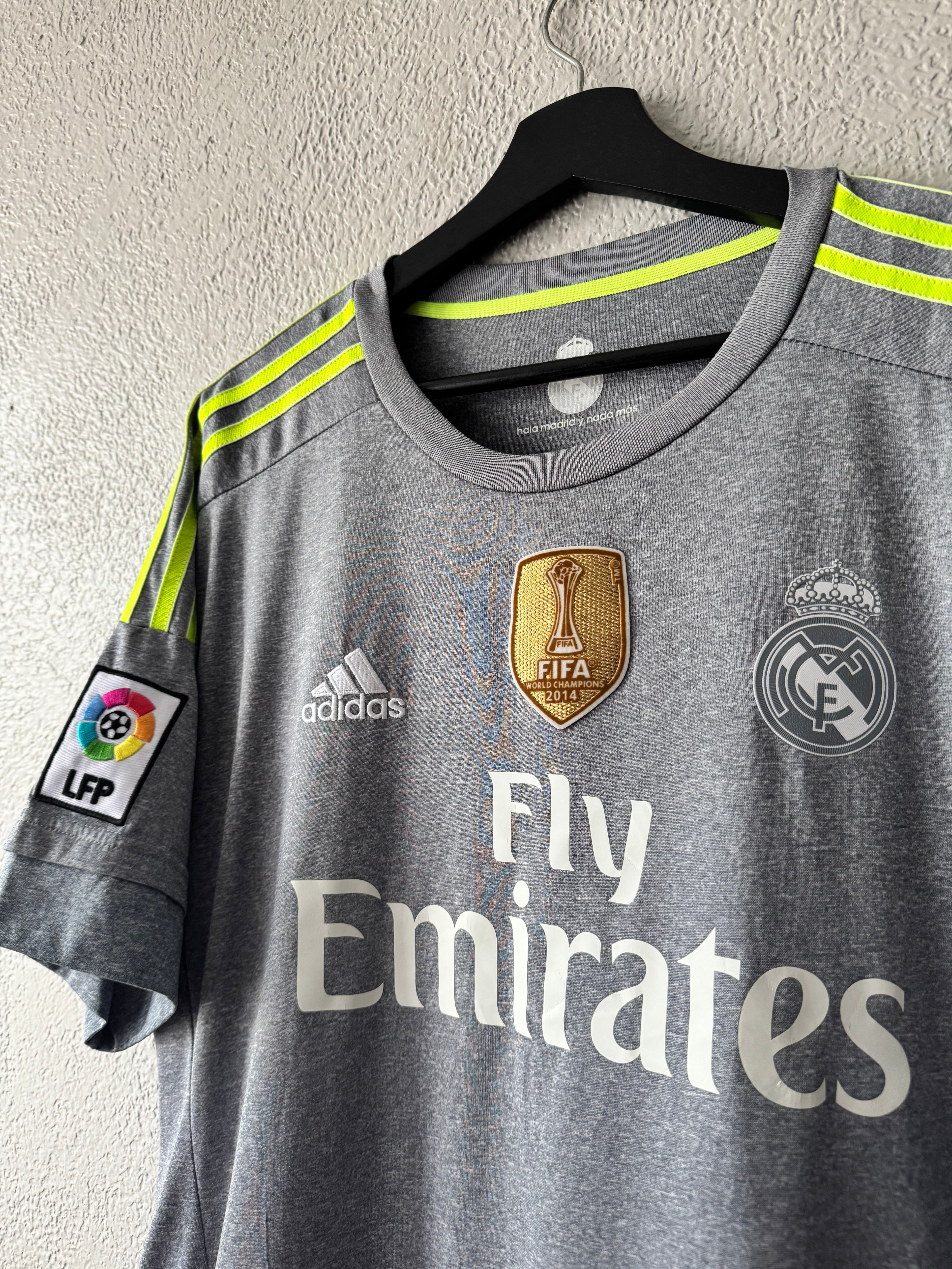 Adidas Real Madrid 2014 FIFA World Champions Jersey Size XL