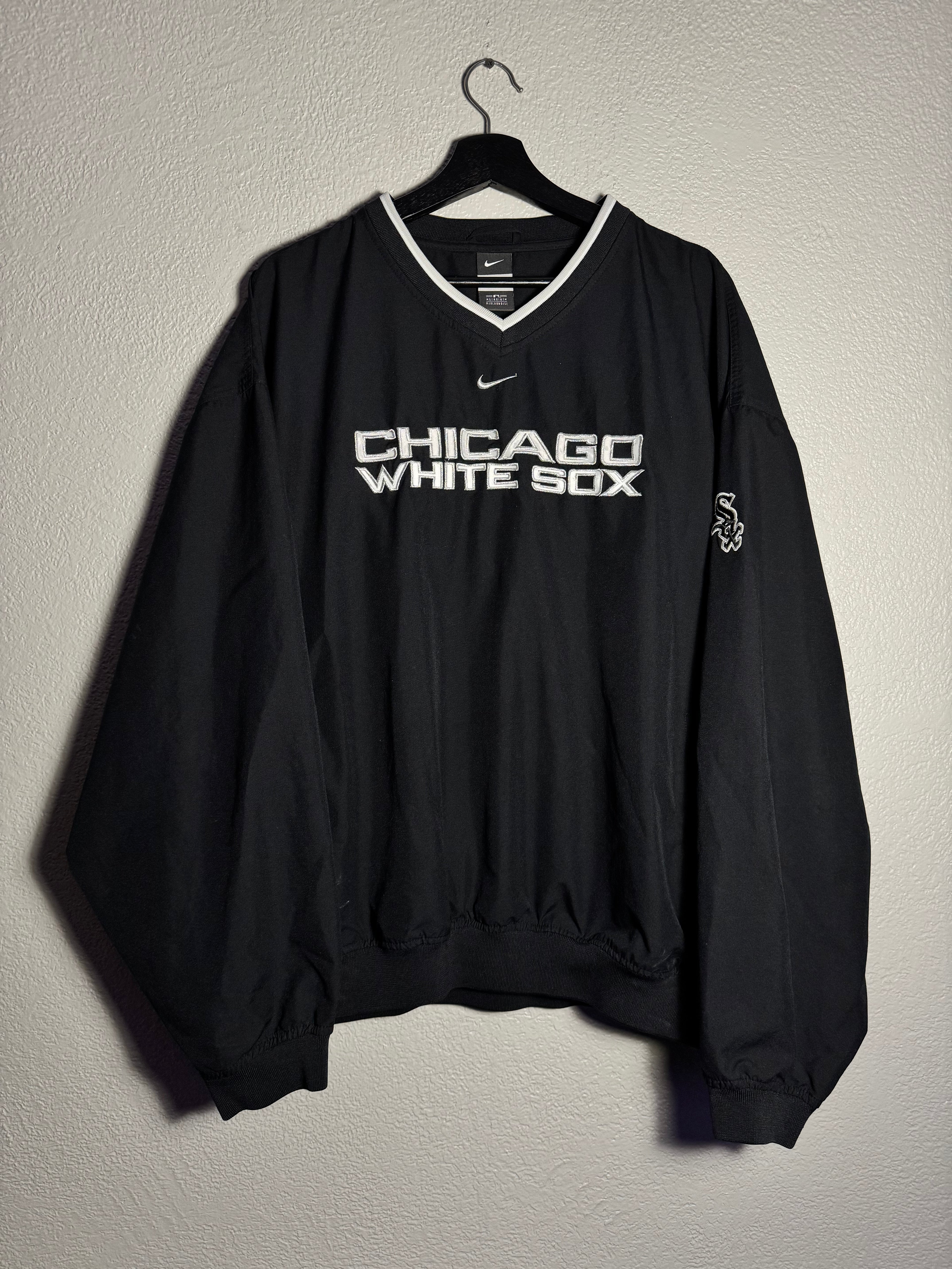 Vintage Nike Middle Swoosh Chicago White Sox Crewneck